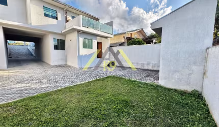 CASA SOBREPOSTA NO SÃO DIMAS EM COLOMBO