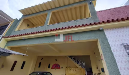 Casa Duplex 3 quartos com 1 suíte Terraço Gourmet e 4 vagas - Rua Alecrim - Vila Kosmos - RJ