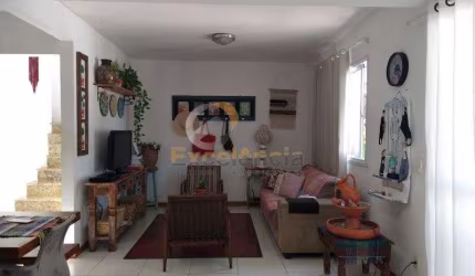 Casa duplex, 3 quartos, 250m² de terreno, Catu de Abrantes!