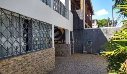 Casa duplex, 4 quartos, 190m², Caixa D'água!