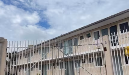 Kitnet Aconchegante no Ganchinho – Aluguel com Água e Luz Inclusos!