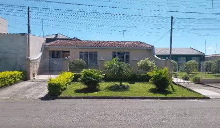 Casa à Venda - 187m² - 3 Quartos - Edícula com Churrasqueira - Bairro Sítio Cercado