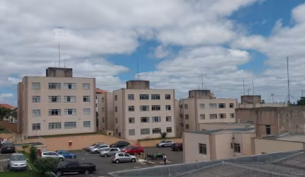 Apto 2 dormitórios - 2. andar - 46m2 privativos - boa localização.