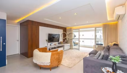 Apartamento de Alto Padrão no Quartier Água Verde   Unidade de 189m² com 4 Quartos e 3 Vagas