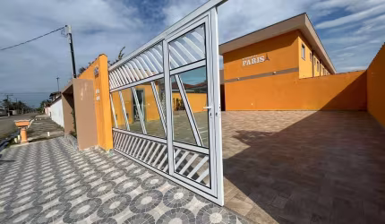 Casa em condomínio Otima Localização