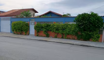Casa Residencial - Ótima Localização