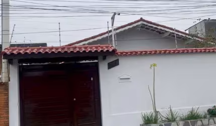 Casa Residencial - Ótima Localização