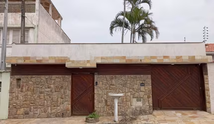 Casa Residencial - Ótima Localização!!!