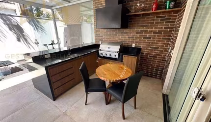 Casa com 3 dormitórios à venda, 187 m² por R$ 1.800.000,00 - Chácara Alpina  - Valinhos/SP