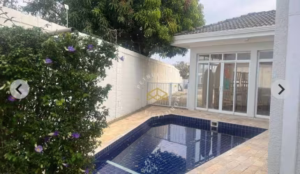 Casa com 3 dormitórios à venda, 132 m² por R$ 990.000,00 - Vila Jair - Valinhos/SP