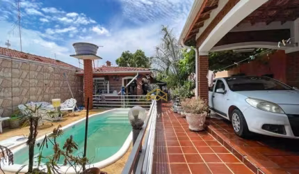 CASA TÉRREA COM PISCINA À VENDA NO JARDIM NOVA EUROPA, CAMPINAS/SP