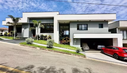 Casa com 3 dormitórios à venda, 360 m² por R$ 3.100.000,00 - Condomínio Portal do Jequitibá - Valinhos/SP
