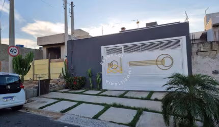 Sobrado com piscina e com 3 dormitórios à venda, 148 m² por R$ 780.000 - Jardim dos Sabiás - Indaiatuba/SP