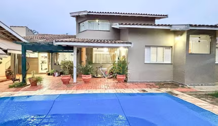 Casa com 4 dormitórios para alugar, 349 m² por R$ 10.456,00/mês - Vila Brandina - Campinas/SP