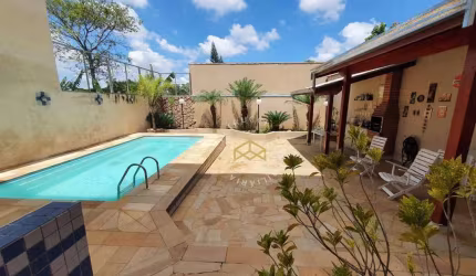 Casa à venda na Vila Nogueira, Campinas/SP