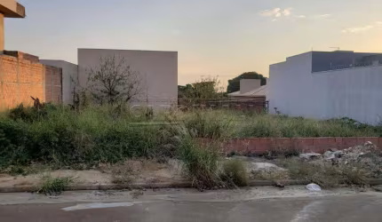 Ótima localização.