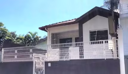 Excelente localização para seu comércio ou seu lar.