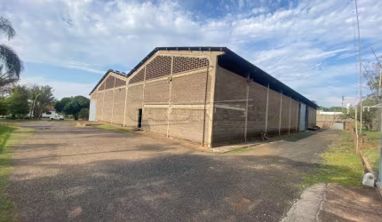 Galpão comercial no CEAT em São Carlos.
