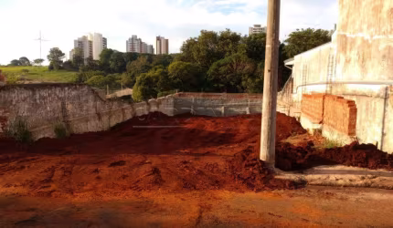 Terreno Padrão em São Carlos