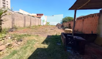 Terreno Padrão em São Carlos