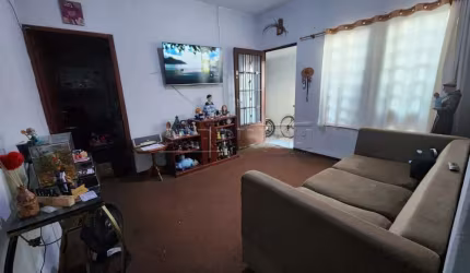 Ótima localização.