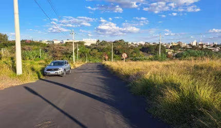 Terreno Padrão em São Carlos