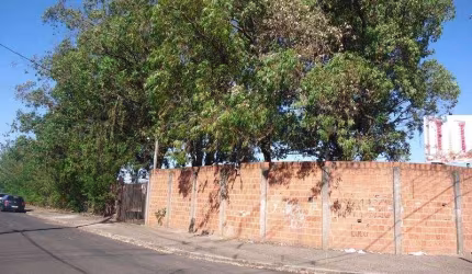 Terreno no Jardim Hikare próximo a Escola Maria Luiza Perez em São Carlos