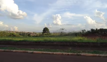 Terreno Comercial em São Carlos