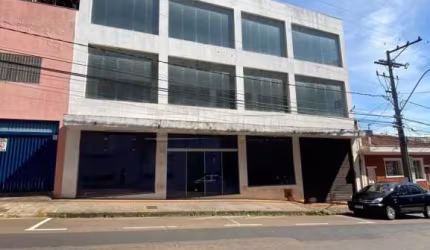 Salão comercial com 3 andares no centro de São Carlos