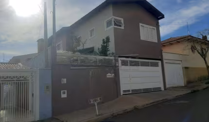 Casa Sobrado em São Carlos
