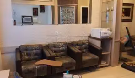 Comercial Sala / Salão com Condomínio em São Carlos