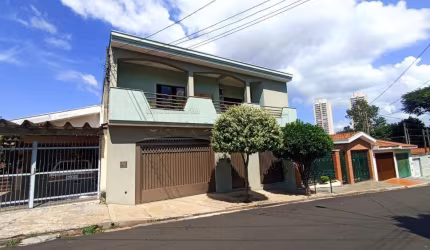 Casa Sobrado em São Carlos