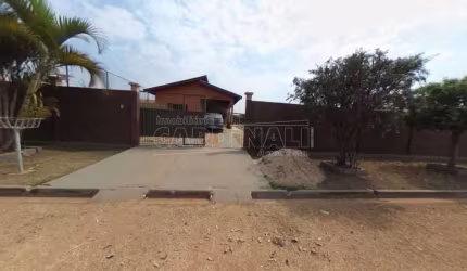 Rural Chácara com Condomínio em São Carlos