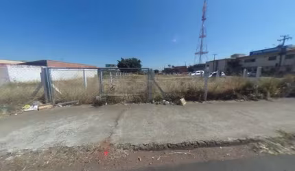 Comercial Terreno em São Carlos