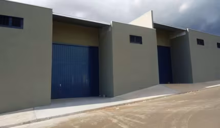 Comercial Galpão em São Carlos