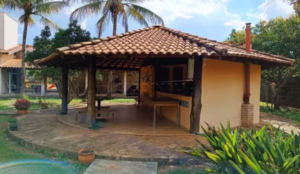 Rural Chácara com Condomínio em São Carlos