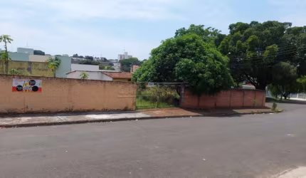 Terreno Padrão em São Carlos