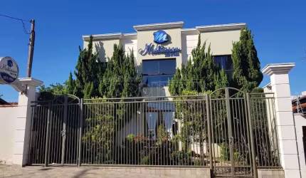 ótimo salão comercial.