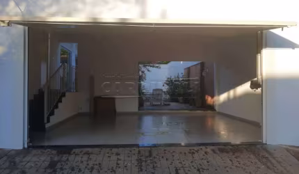 Ótima casa em perfeitas condições e excelente localização, sob medida para seu conforto e para ser o lar de seus sonhos