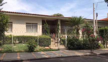 Casa Padrão em São Carlos
