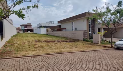 Terreno Condomínio em São Carlos