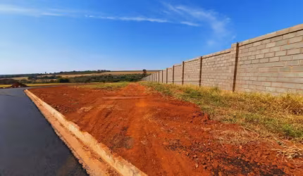Terreno Condomínio em São Carlos
