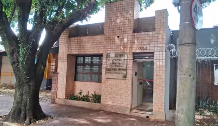 Salas com ótima localização