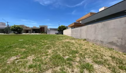 Terreno Condomínio em São Carlos