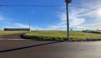 Terreno Padrão em São Carlos