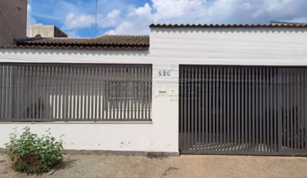 Ótima localização.