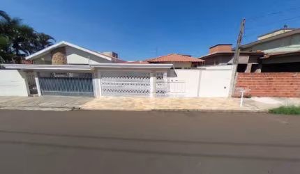 Casa Padrão em São Carlos