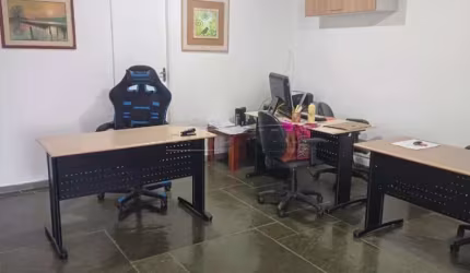PONTO COMERCIAL COM SALAS PARA LOCAÇÃO EM BARÃO GERALDO.
