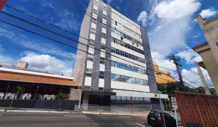 Sala Comercial no Núcleo Residencial Silvio Vilari próxima a Catedral em São Carlos.