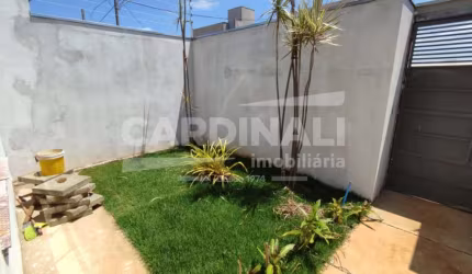 Casa nova em ótima localização no bairro Arcoville.
